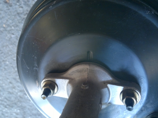 หม้อลมเบรค Nissan Cefiro A32,A33,B14