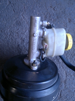 หม้อลมเบรค Nissan Cefiro A32,A33,B14