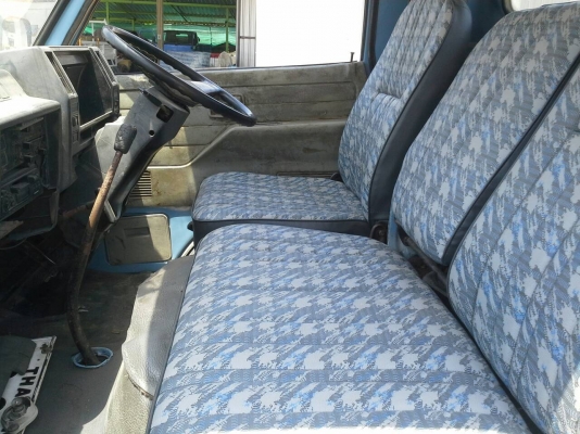 ขาย 4 ล้อกลาง ISUZU NKR  88 ติดเครน TADANO 1 ตัน