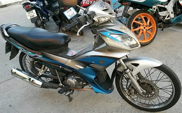 Yamaha X1 คลัทซ์มือ