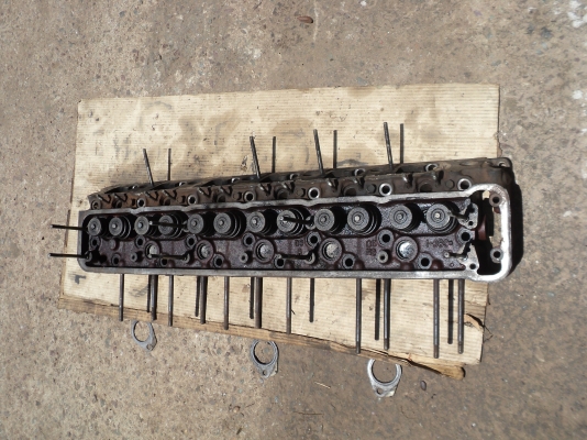 ฝาสูบ 270 คับ ฝาสวยยังไม่ปาดหน้าคับ และไม่มีแตกคับ