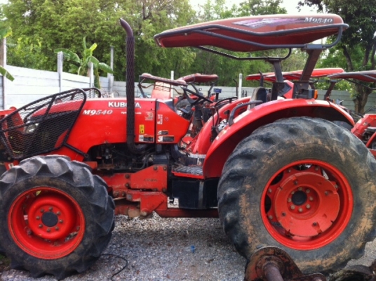 คูโบต้า M 9540 พร้อมใบมีดหน้า และ หาง มือสองถูกม๊าก มาก ราคา 460,000