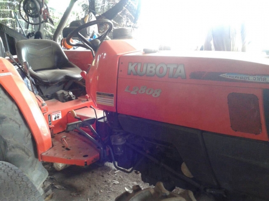 รถไถ2เพลาราคา200000มีอุปกร2ชิ้น