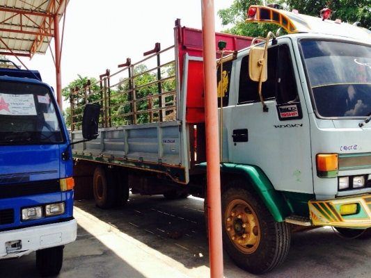 ขายด่วน 6 ล้อใหญ่ 6เมตร SDR480 สภาพสวย พร้อมใช้งานทันที