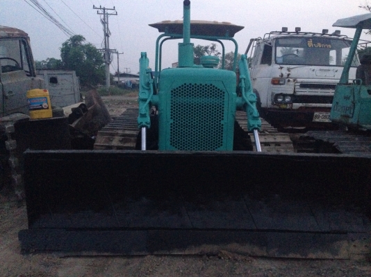 ขายรถเเทร็กเตอร์ D4D สภาพสวย พร้อมใช้งาน เครื่องดี ช่วงล่างดี ใบแทร็กเต็ม  ราคาต่อรองได้