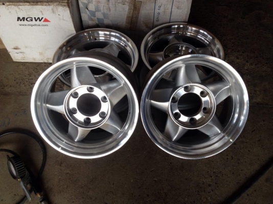 ขายล้อ TURBO 15X8 ออฟ0 6 รู ลายดาว ออฟลึกๆ สวยๆ ขายล้อ TURBO 15X8 ออฟ0 6 รู ลายดาว ออฟลึกๆ สวยๆ