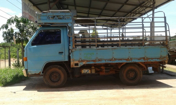 ISUZU NKR 110แรงฝาขา สี่ล้อบรรทุกอย่างงาม รถประกอบคับพร้อมใช้