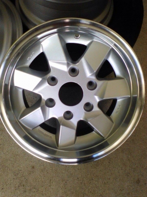 ขายล้อ YACHIYODA ขอบ 15x7 ออฟ0 6/139.7 ลายบิด สวยๆ ขายล้อ YACHIYODA ขอบ 15x7 ออฟ0 6/139.7 ลายบิด สวยๆ