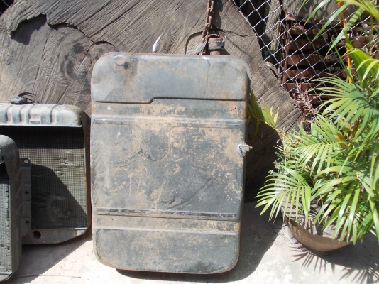 m601 ขาย  ถังน้ำมันdodge m37 เดิมๆสวย