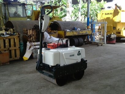 รถบดเดินตาม SAKAI รุ่น HV80