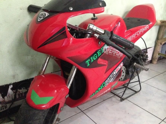 เหมาะสำหรับเด็กที่ปั่นจักรยานเป็นแล้วคะ6,000  รับน้ำหนัก ได้100โล 086-0199503