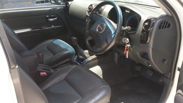 ขาย D-MAX SPACECAB 3.0 MT HILANDER ABS/ZAIRBAS ขาย D-MAX SPACECAB 3.0 MT HILANDER ABS/ZAIRBAS