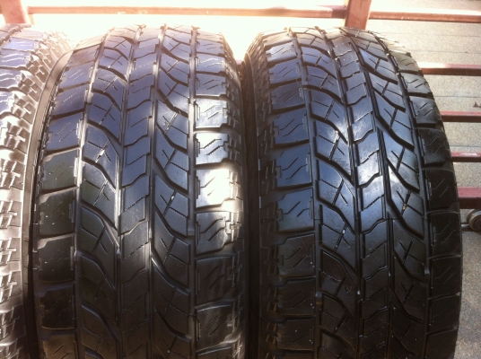 ขายยาง yokohama 265/70/16 ปี 2012