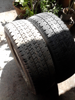 195R14 GOODYEAR WRANGER D-MARK II มี 2 เส้น  ติดต่อโทร. 081-427-3941