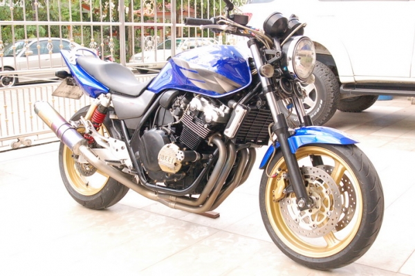 ---ขาย CB400 TEC3  2oo6 สภาพนางฟ้า สวยสุดของแต่งเต็มลำ---