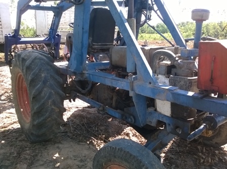 ขายตาชั่งหรือให้เช่าลาน และขายรถไถคีบ