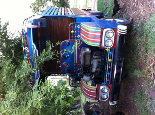 ลดแล้วคับด่วนEแต๋น แชทซีตรงของโตโยต้าBU สี่ล้อกลาง เพลาลอย สีฟ้าไม่่รวมเครื่องคับ