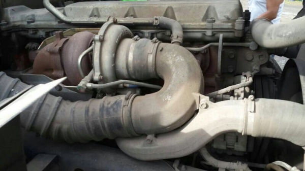 รถฮีโน่ 10 ล้อ ตู้เย็น 260 แรงม้า. ปี 50   สนใจติดต่อ 081 - 6079515