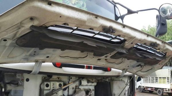 รถฮีโน่ 10 ล้อ ตู้เย็น 260 แรงม้า. ปี 50   สนใจติดต่อ 081 - 6079515