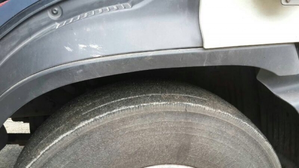 รถฮีโน่ 10 ล้อ ตู้เย็น 260 แรงม้า. ปี 50   สนใจติดต่อ 081 - 6079515