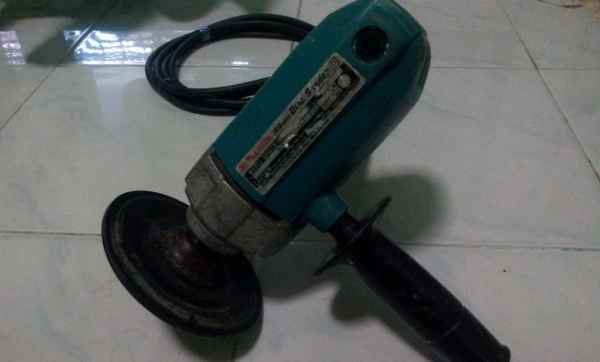 สว่าน makita