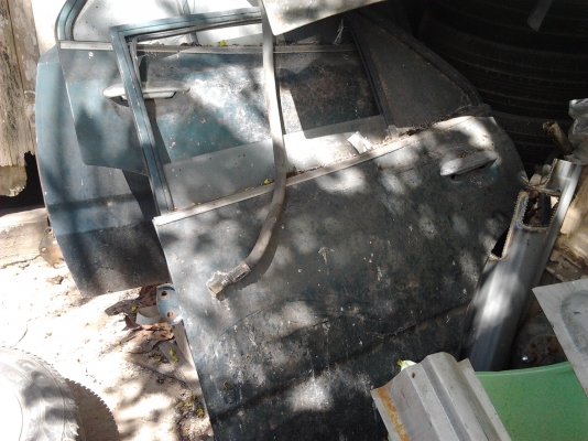 ประตูหน้าหลังRT100 โตโยต้า โคโรน่า