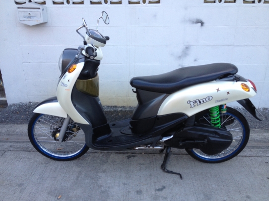 ขาย Yamaha Fino แท้ ปี50 เทา-ขาว ล้อน้ำเงิน 1.20 1คู่ โช็คshowaก๊อปแต่สปริงแท้ สีเขียว เครืองเดิมๆ รถมือเดียว ราคา14500บาท ทะเบียนพร้อมโอน โทร0924462525โส กทม