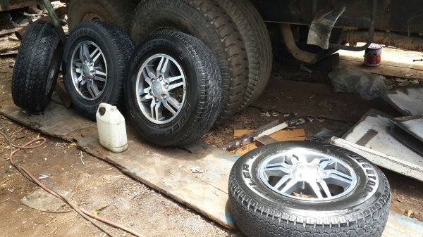 ขายล้อแม๊ค อีซูซุดีแมค ลุ้นไฮเลนเดอร์ ของแท้เดิมๆปี2010