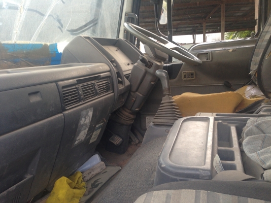 ขายด่วนยี่ห้อ HINO กระบะดั้ม สิงห์ไฮเทค เครื่อง HO7D 195 แรงม้ากระบะดั้ม  กระบะดั้ม HINO-FD3HJA-195 แรงม้า ราคา 588,000 บาท  รถจดทะเบียนปี 2547 คัซซี  คัซซีสวย  เครื่องดี  ภายในครบ กระบะดั้มยาว 4. เมตร ช่วงล่างใหญ่  ยาง 825-16 น๊อตล้อ 6 ตัว Fหน้า F หลัง