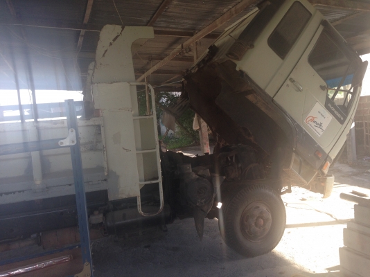 ขายด่วนยี่ห้อ HINO กระบะดั้ม สิงห์ไฮเทค เครื่อง HO7D 195 แรงม้ากระบะดั้ม  กระบะดั้ม HINO-FD3HJA-195 แรงม้า ราคา 588,000 บาท  รถจดทะเบียนปี 2547 คัซซี  คัซซีสวย  เครื่องดี  ภายในครบ กระบะดั้มยาว 4. เมตร ช่วงล่างใหญ่  ยาง 825-16 น๊อตล้อ 6 ตัว Fหน้า F หลัง