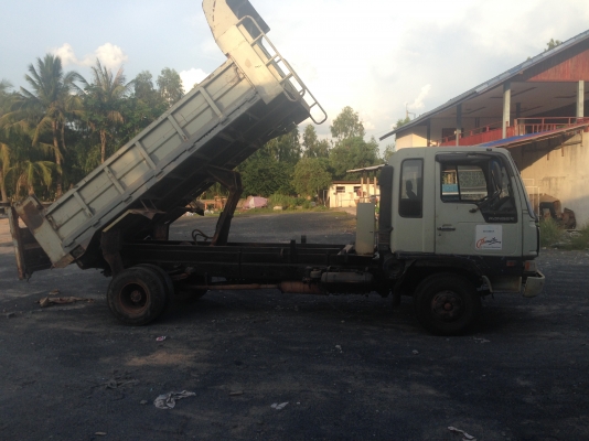 ขายด่วนยี่ห้อ HINO กระบะดั้ม สิงห์ไฮเทค เครื่อง HO7D 195 แรงม้ากระบะดั้ม  กระบะดั้ม HINO-FD3HJA-195 แรงม้า ราคา 588,000 บาท  รถจดทะเบียนปี 2547 คัซซี  คัซซีสวย  เครื่องดี  ภายในครบ กระบะดั้มยาว 4. เมตร ช่วงล่างใหญ่  ยาง 825-16 น๊อตล้อ 6 ตัว Fหน้า F หลัง