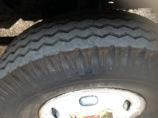 ขายหกล้อดั้ม ISUZU NPR 115ห้าง เกียร์ยาวเปลี่ยนเป็นเกียร์สายแล้ว