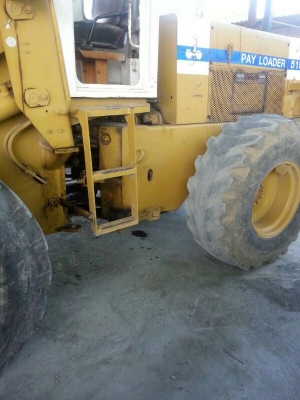 รถตัก KOMATSU. 515   สนใจติดต่อ 081 - 6079515