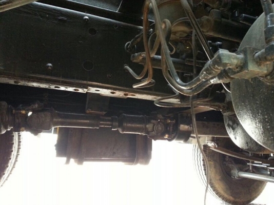 รถฮีโน่ 12 ล้อ ท้ายลาด FN527M - TF  220 แรงม้า. ปี 38    สนใจติดต่อ 081 - 6079515