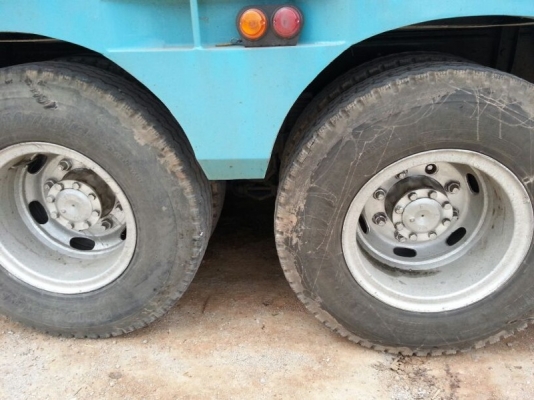 รถฮีโน่ 12 ล้อ ท้ายลาด FN527M - TF  220 แรงม้า. ปี 38    สนใจติดต่อ 081 - 6079515