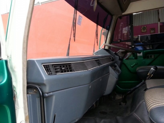 รถฮีโน่ 12 ล้อ ท้ายลาด FN527M - TF  220 แรงม้า. ปี 38    สนใจติดต่อ 081 - 6079515