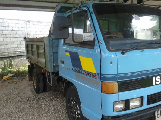 **ขายแล้วค่ะ ไป  กทม ***หกล้อดั้มอีซูสุ 88  แรงม้า เดิมๆ พร้อมใช้งาน รถสวยมาก เล่มพร้อมโอน..