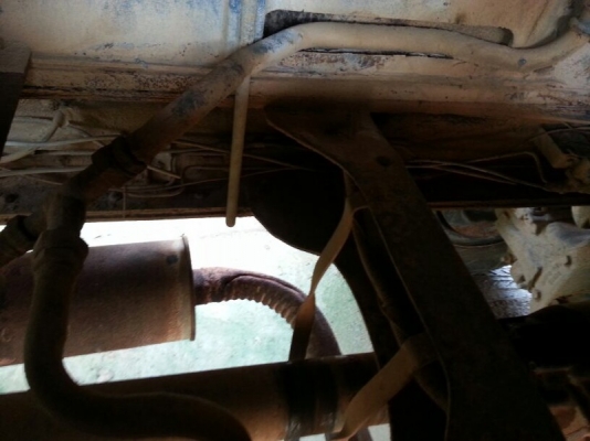 รถอีซูซุ 10 ล้อดั้ม FVZ 195 แรงม้า. ปี 38  ( ขาย.ตามสภาพ )  สนใจติดต่อ 081 - 6079515