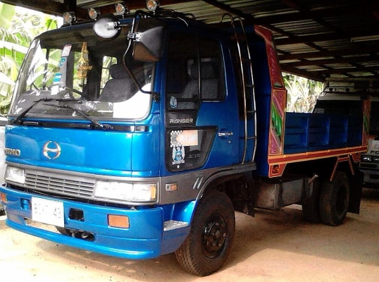 **880,000 บ.ต่อรอง**ขาย6ล้อดั้มดิน สวยๆ HINO FD3H HO7D 195HP เครื่องแน่นๆ แรงๆ เกียร์ดีไม่มีหลุด ช่วงล่างF หน้า-หลัง คัสซีสวยไม่มีปะไม่มีดาม กระบะดั้มเหล็กสวยๆ พื้นดีข้างสวย หัวเก๋งสวยจัด ภายในสวยคอนโซลครบ พ.พาวเวอร์ เบรคทริฟฟี่ ยางสวย6เส้น สีสันสวย บิวด์