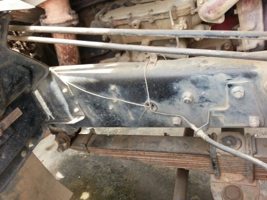 รถฮีโน่ 10 ล้อดั้ม FM3M  240 แรงม้า. ปี 38  สนใจติดต่อ 081 - 6079515