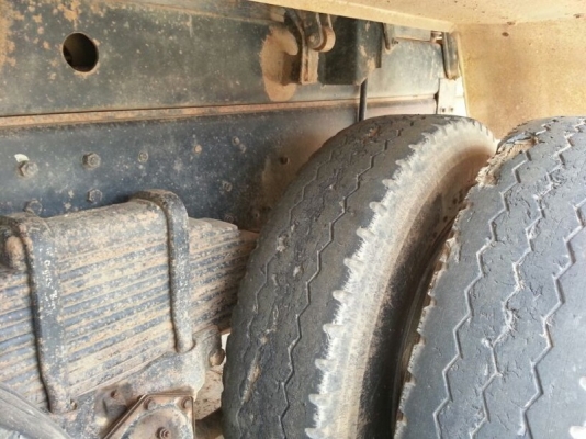 รถฮีโน่ 10 ล้อดั้ม FM3M  240 แรงม้า. ปี 38  สนใจติดต่อ 081 - 6079515