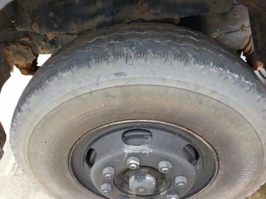 รถฮีโน่ 10 ล้อดั้ม FM3M  240 แรงม้า. ปี 38  สนใจติดต่อ 081 - 6079515