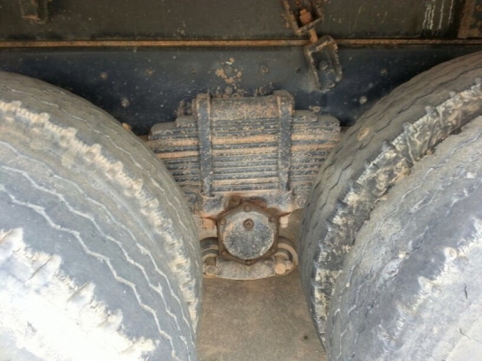 รถฮีโน่ 10 ล้อดั้ม FM3M  240 แรงม้า. ปี 38  สนใจติดต่อ 081 - 6079515