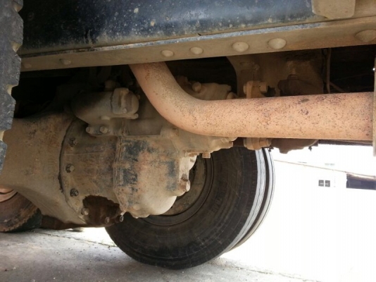 รถฮีโน่ 10 ล้อดั้ม FM3M  240 แรงม้า. ปี 38  สนใจติดต่อ 081 - 6079515