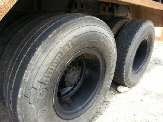 รถฮีโน่ 10 ล้อดั้ม FM3M  240 แรงม้า. ปี 38  สนใจติดต่อ 081 - 6079515