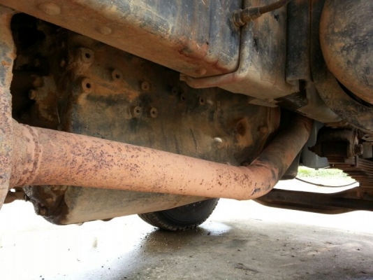 รถฮีโน่ 10 ล้อดั้ม FM3M  240 แรงม้า. ปี 38  สนใจติดต่อ 081 - 6079515