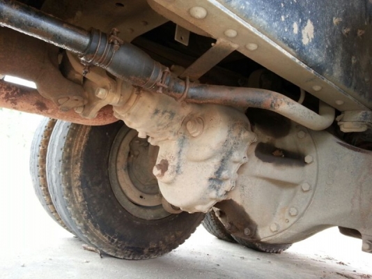 รถฮีโน่ 10 ล้อดั้ม FM3M  240 แรงม้า. ปี 38  สนใจติดต่อ 081 - 6079515