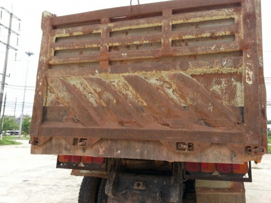 รถฮีโน่ 10 ล้อดั้ม FM3M  240 แรงม้า. ปี 38  สนใจติดต่อ 081 - 6079515