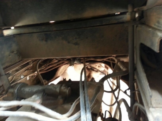 รถฮีโน่ 10 ล้อดั้ม FM3M  240 แรงม้า. ปี 38  สนใจติดต่อ 081 - 6079515