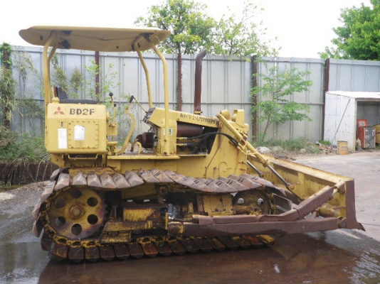 ขายด่วน รถแทรคเตอร์ตีนตะขาบ MITSU BISHI  BD2G  นำเข้าจากญี่ปุ่นโดยตรงยังไม่เคยใช้งานในไทย สภาพสวย  ถึงไทยเร็ว ๆๆนี้